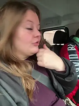 Lars-Lola online show from December 2025 10:06:01 AM