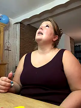 Lars-Lola online show from October 2025 05:36:01 PM