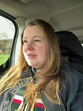 Lars-Lola online show from March 2026 09:45:01 AM