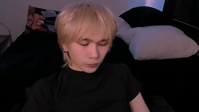 Snapshot of rennnuts chatting on February 2026 02:50:02 PM rennnuts online show from February 2026 02:50:02 PM