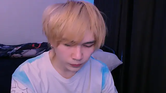 Snapshot of rennnuts chatting on February 2026 02:36:02 PM rennnuts online show from February 2026 02:36:02 PM