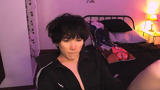 Snapshot of rennnuts chatting on October 2025 12:39:01 PM rennnuts online show from October 2025 12:39:01 PM