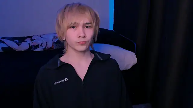 Snapshot of rennnuts chatting on February 2026 04:38:01 PM rennnuts online show from February 2026 04:38:01 PM