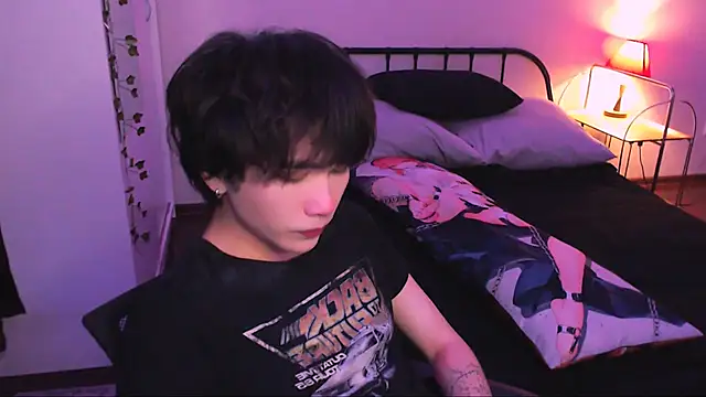 Snapshot of rennnuts chatting on October 2025 07:47:01 PM rennnuts online show from October 2025 07:47:01 PM