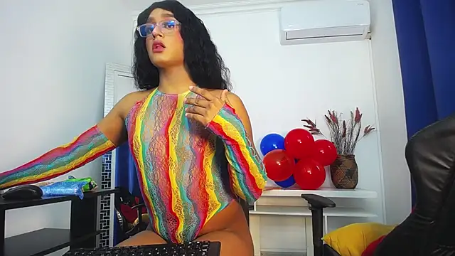 Snapshot of Karla_Dior7 chatting on February 2025 03:31:02 PM Karla Dior7 online show from February 2025 03:31:02 PM