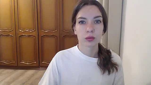 Snapshot of aurora_lust chatting on October 2025 06:23:01 AM aurora lust online show from October 2025 06:23:01 AM