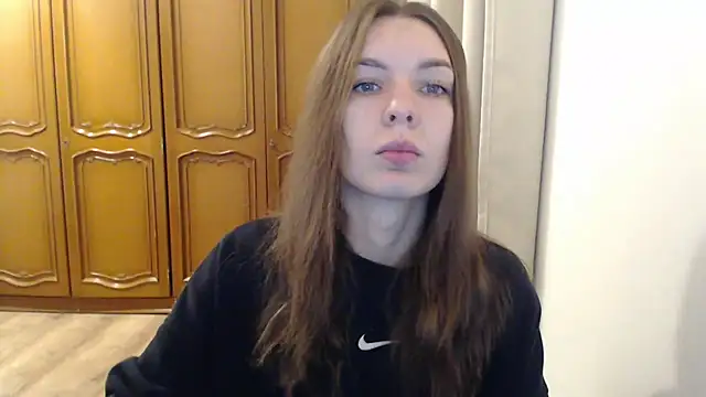 Snapshot of aurora_lust chatting on November 2025 06:24:01 AM aurora lust online show from November 2025 06:24:01 AM