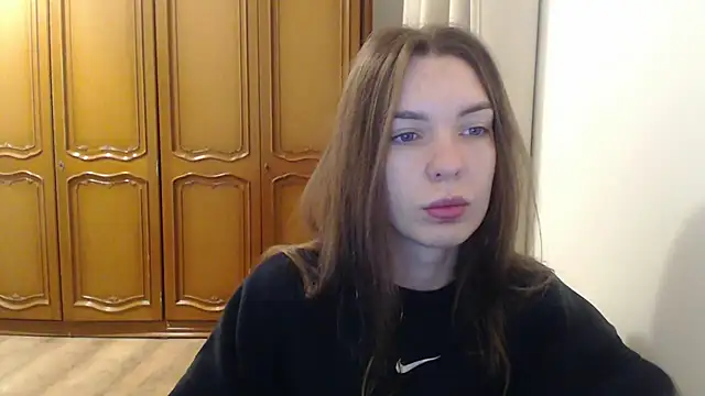 Snapshot of aurora_lust chatting on December 2025 06:25:02 AM aurora lust online show from December 2025 06:25:02 AM