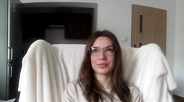 Snapshot of aurora_lust chatting on February 2025 07:44:01 AM aurora lust online show from February 2025 07:44:01 AM