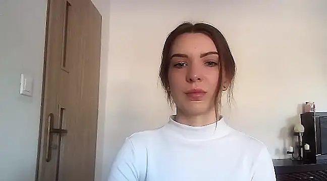 Snapshot of aurora_lust chatting on March 2025 07:44:02 AM aurora lust online show from March 2025 07:44:02 AM