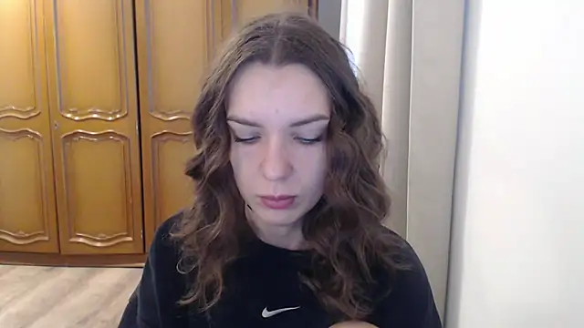 Snapshot of aurora_lust chatting on October 2025 06:34:01 AM aurora lust online show from October 2025 06:34:01 AM