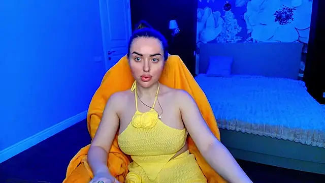 Snapshot of MissisCaty chatting on June 2026 06:17:01 PM MissisCaty online show from June 2026 06:17:01 PM