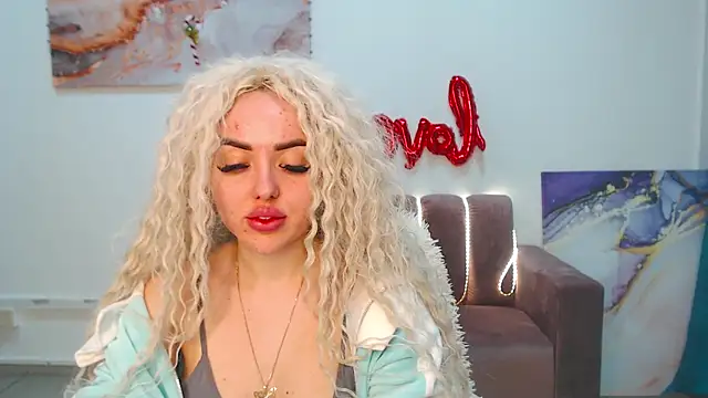 MissisCaty online show from February 2025 10:43:02 PM