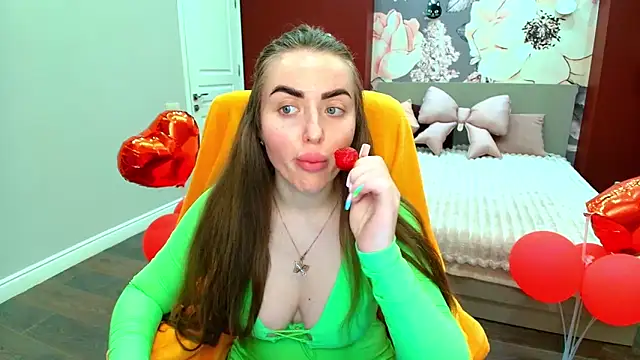 MissisCaty online show from May 2026 06:48:01 PM
