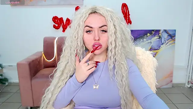 MissisCaty online show from February 2025 07:41:02 PM