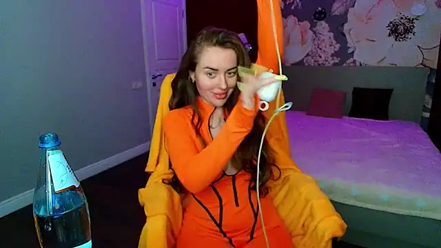 MissisCaty online show from May 2026 07:02:01 PM