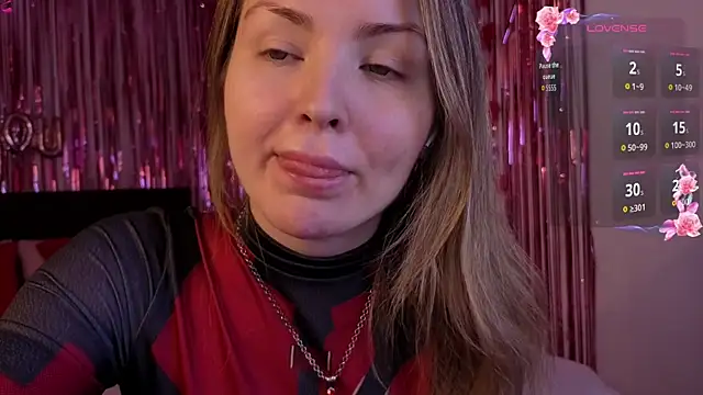 Lora Rosee online show from March 2026 02:29:01 PM