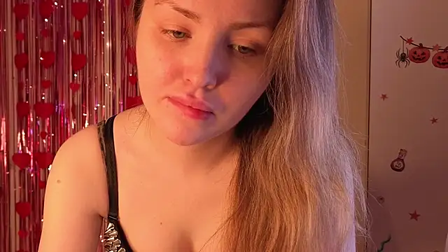 Lora Rosee online show from June 2026 02:26:01 PM