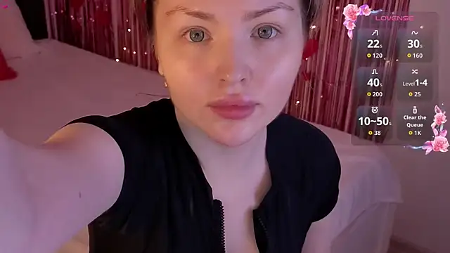 Lora Rosee online show from April 2026 12:11:02 PM