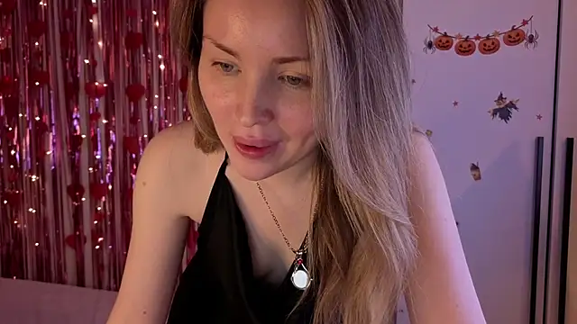 Snapshot of Lora_Rosee chatting on May 2026 06:09:01 PM Lora Rosee online show from May 2026 06:09:01 PM