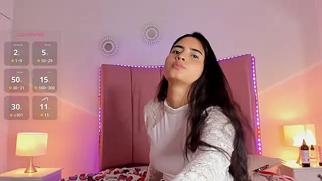  Emma whiitee  online show from March 2025 04:01:01 PM