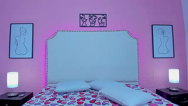  Emma whiitee  online show from September 2025 01:06:01 PM