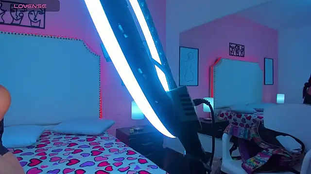  Emma whiitee  online show from November 2025 12:54:02 PM