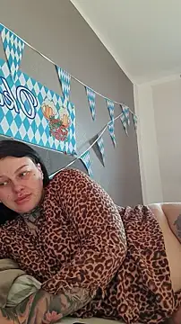 CannabisQueenn online show from October 2025 07:12:02 AM