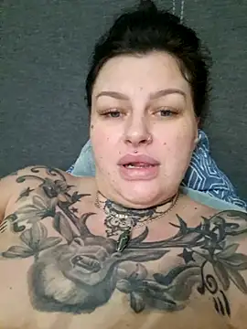 Snapshot of CannabisQueenn chatting on December 2025 08:43:02 PM CannabisQueenn online show from December 2025 08:43:02 PM