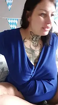 CannabisQueenn online show from September 2025 07:25:01 AM