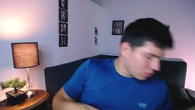 JamesCr  online show from February 2026 02:28:01 AM