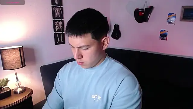 JamesCr  online show from March 2026 01:10:01 AM