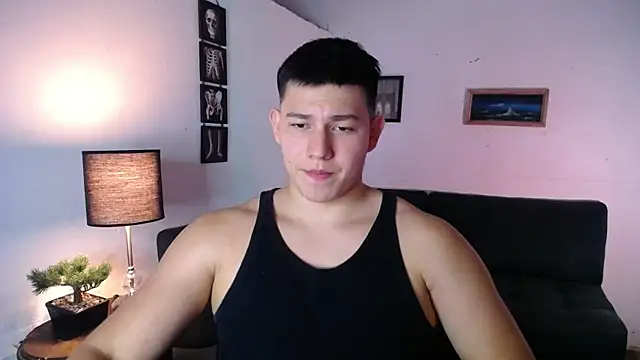 JamesCr  online show from February 2026 11:59:02 PM