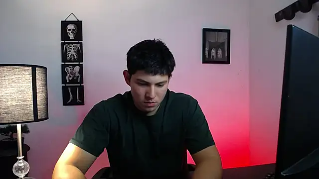 JamesCr  online show from October 2025 02:00:01 AM