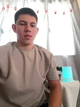 JamesCr  online show from February 2025 02:22:01 PM