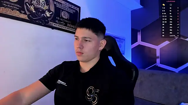 JamesCr  online show from September 2025 02:54:01 AM