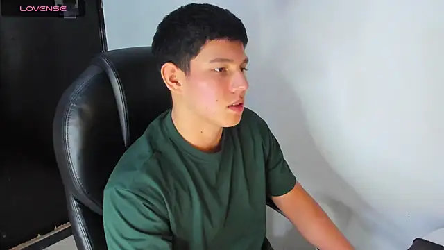 JamesCr  online show from March 2025 08:15:01 AM