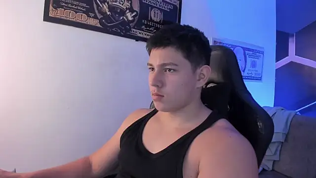 JamesCr  online show from September 2025 03:01:02 AM