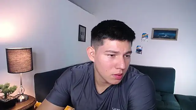 JamesCr  online show from February 2026 01:36:01 AM