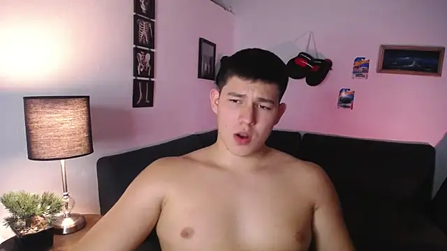 JamesCr  online show from February 2026 01:17:02 AM