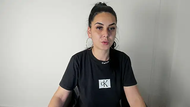 NicoleKatee online show from November 2025 02:54:02 PM