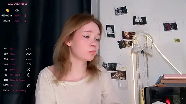 Kellybbface online show from March 2026 05:16:01 AM