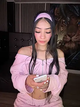 TayylorSexx online show from February 2026 05:03:02 AM