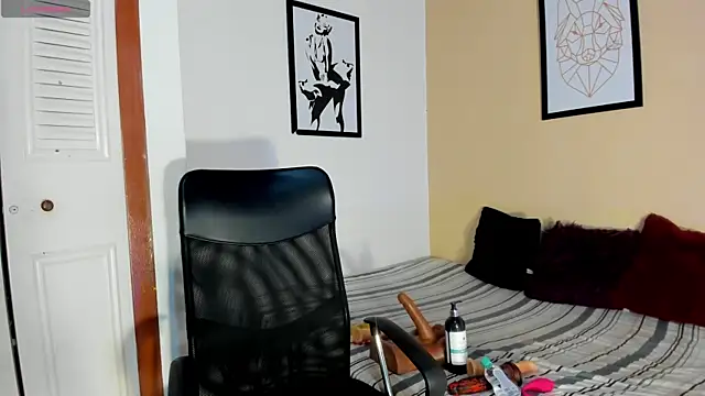 Violetta 0 online show from April 2026 01:04:02 PM