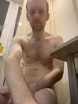 LynnAhNight online show from March 2026 03:24:01 AM