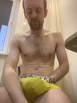 LynnAhNight online show from March 2026 03:15:02 AM