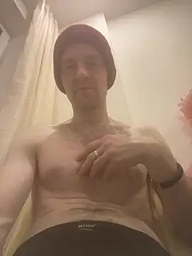 LynnAhNight online show from February 2025 03:08:01 AM