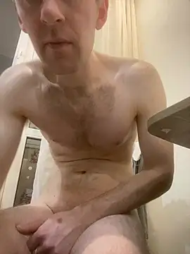 LynnAhNight online show from February 2026 03:26:02 AM