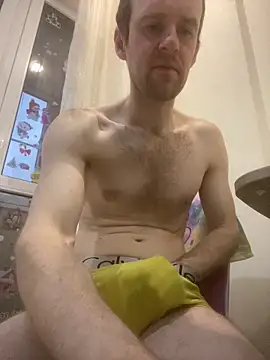 LynnAhNight online show from April 2026 03:24:02 AM