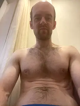 LynnAhNight online show from September 2025 03:46:02 AM